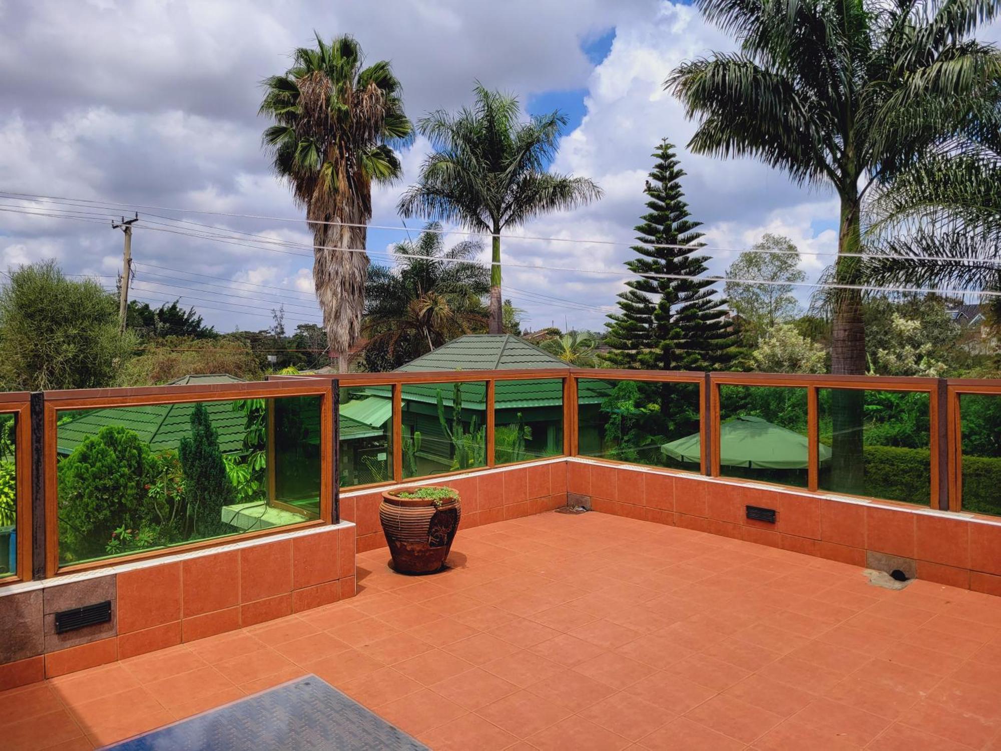 Отель Plant House Ruiru Экстерьер фото